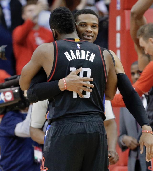 欧冠淘汰赛前瞻：拜仁客战巴黎,（欧冠淘汰赛看点：拜仁做客挑战巴黎）