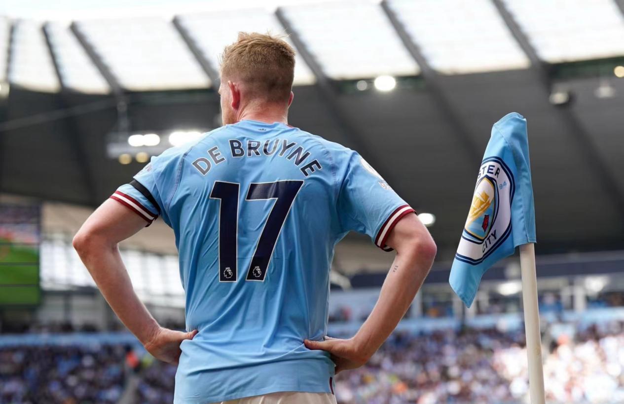 斯内德：金球评选标准已比梅罗时期合理，姆巴佩100%能拿（斯内德：金球评选比梅罗时代更合理，姆巴佩夺奖毫无悬念）