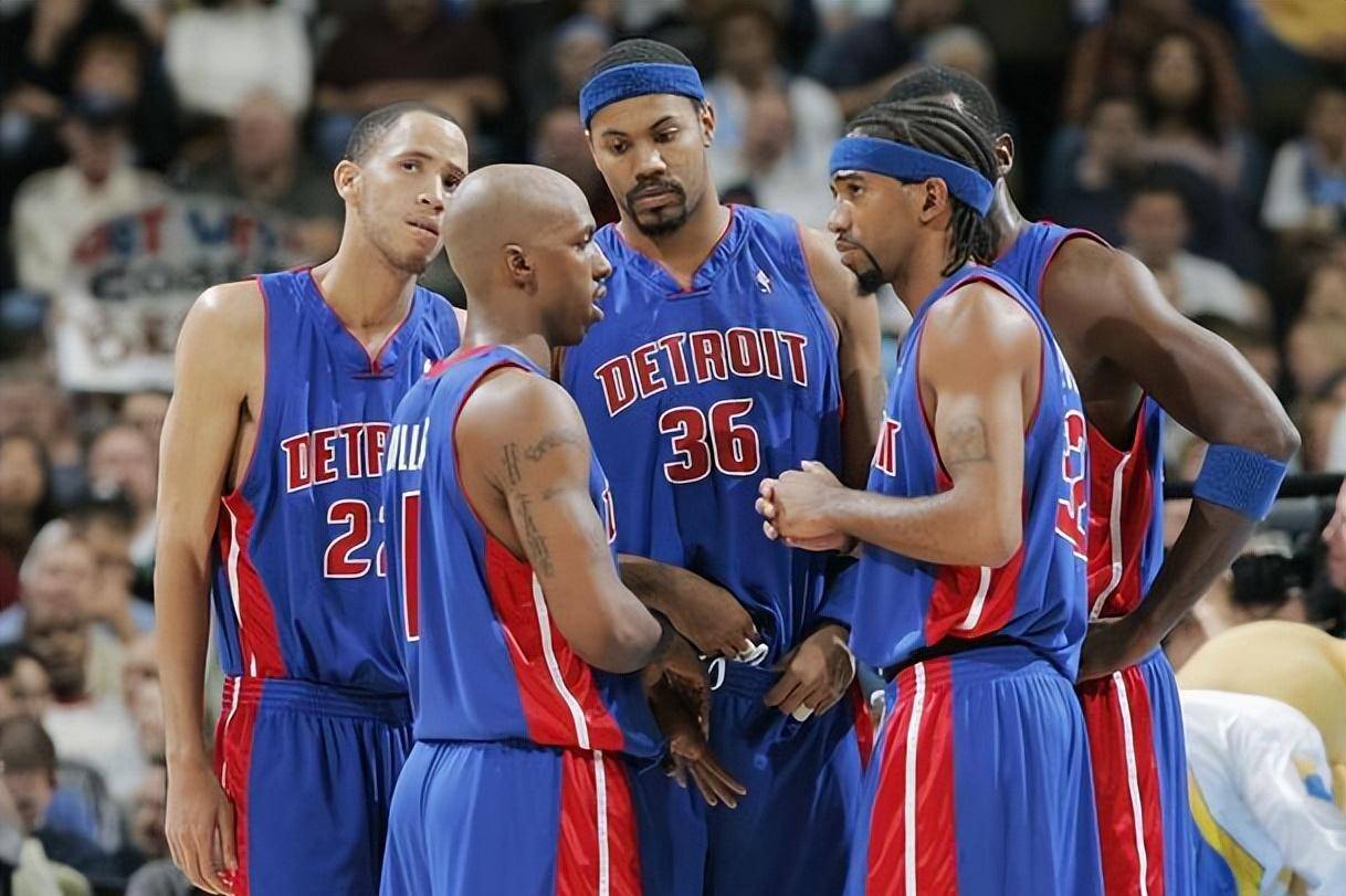 北控2分险胜南京！里勒狂轰41分携手三外援合砍78分（北控两分险胜南京，里勒轰下41分联手三外援合计78分）